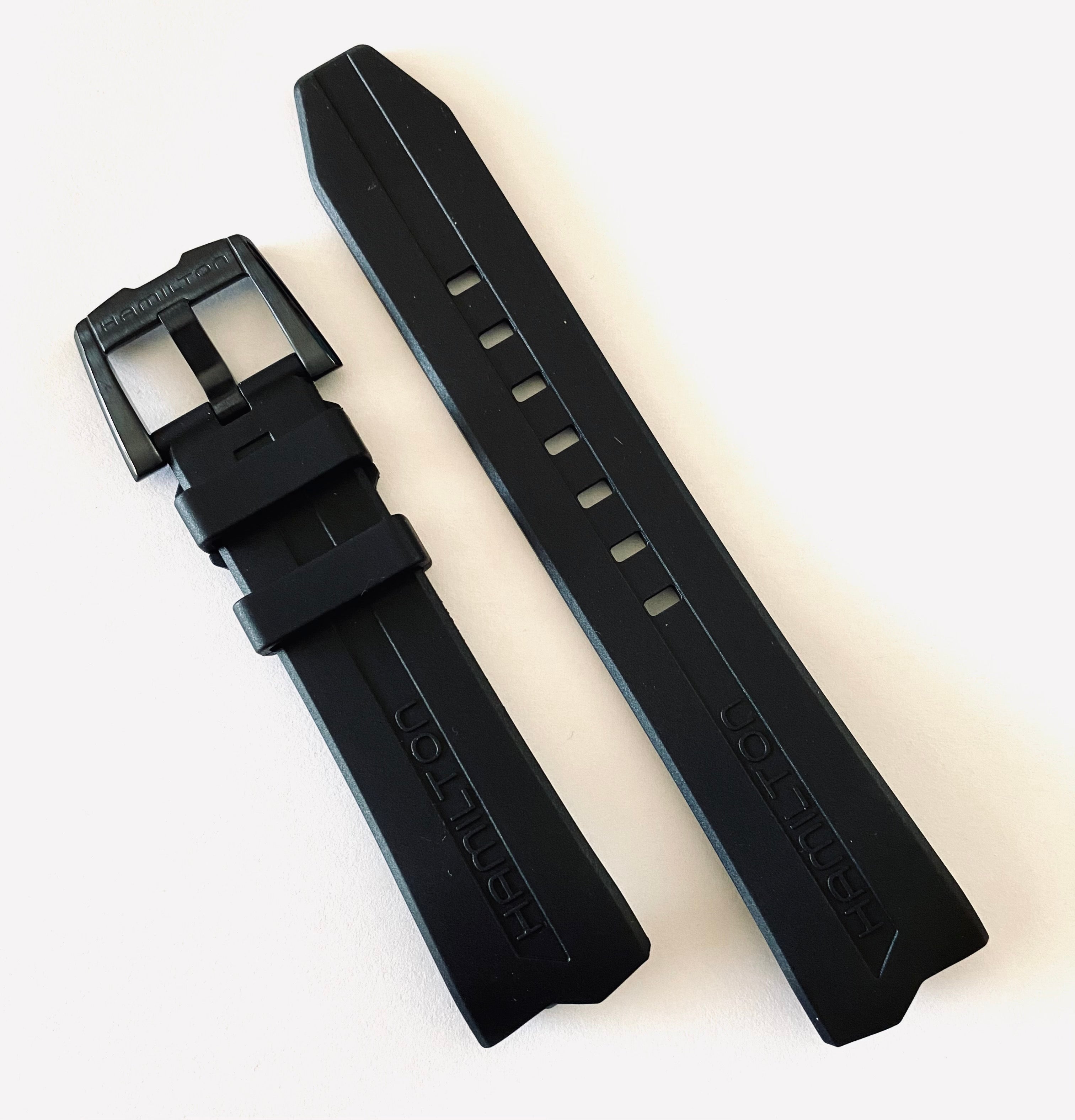 Hamilton Ventura ELVIS80 H245950 Black Rubber Band Strap