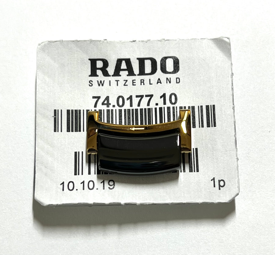 A ladies stylish Rado Diastar watch [153.0355.3] bracelet links in  high-tech ceramics, black & gold