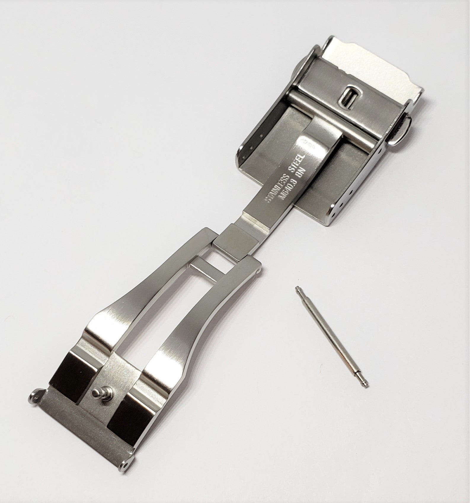 M640006843-2_13bc6cbe-11a0-